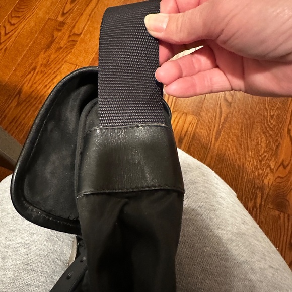 AUTHENTIC Prada black, nylon Vela Sport handbag - Picture 2 of 9